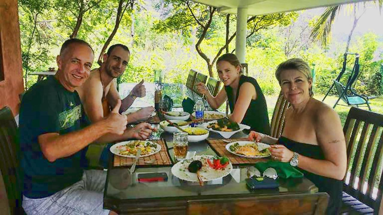 Serenity Lake Resort Yala Tissamaharama Exteriör bild